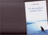 UN CHAT MEDIUM NOMME OSCAR